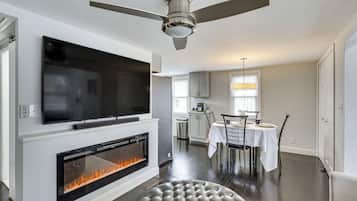 Cottage (2 Bedrooms) | Interior