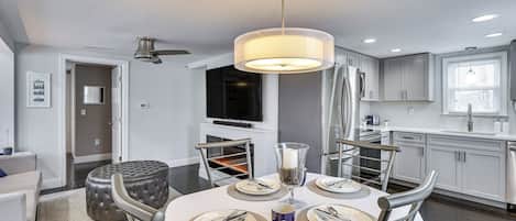 Cottage (2 Bedrooms) | Interior
