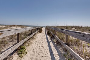 Apartment (1 Bedroom) | Interior - Gulf Shores Condo w/ Balcony: 2 Mi to Fort Morgan! (Gulf Shores)