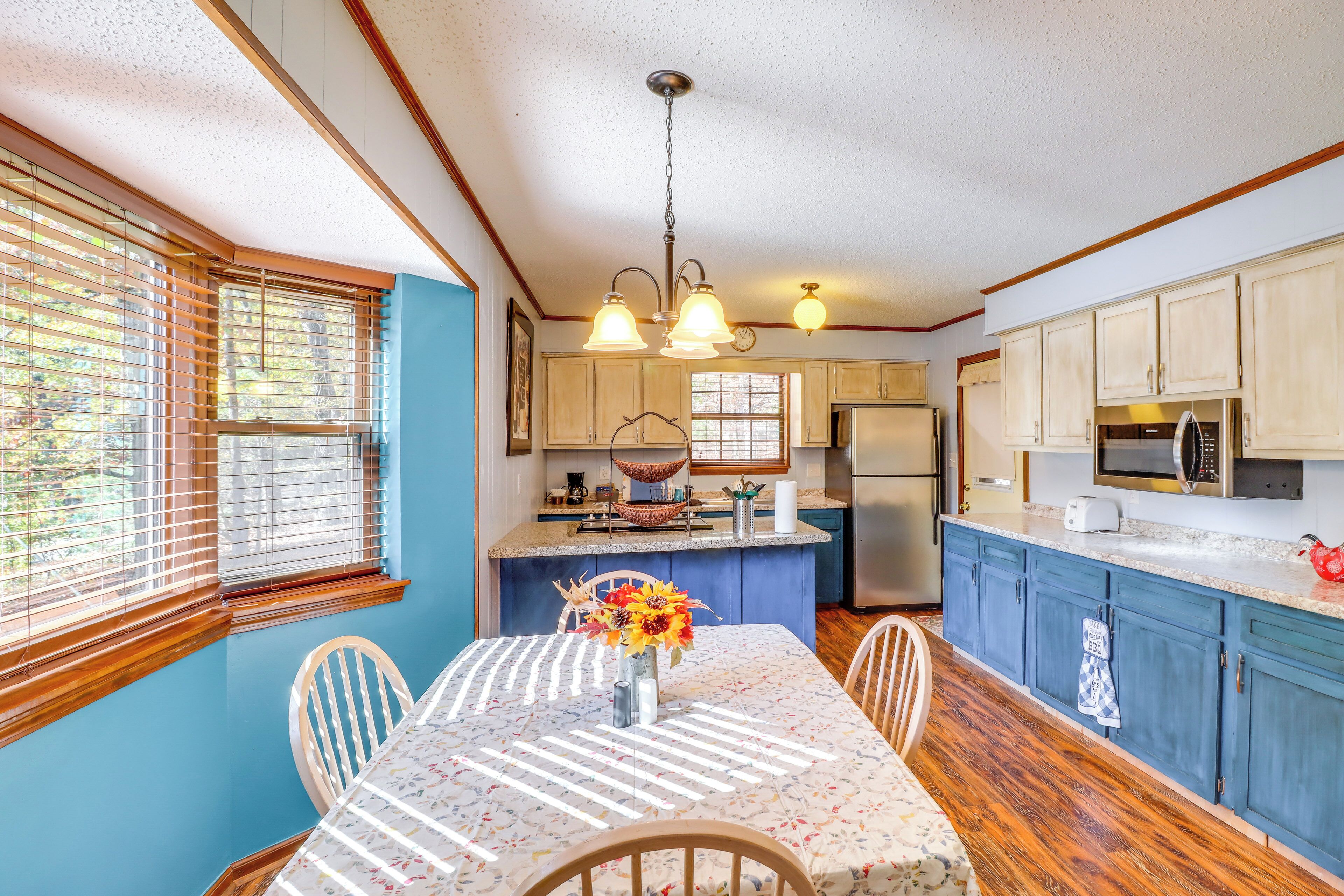 House (2 Bedrooms) | Interior