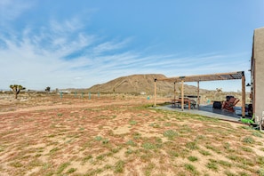 House (3 Bedrooms) | Interior - Quiet Oasis w/ Hot Tub: 21 Mi to Joshua Tree! (Landers)