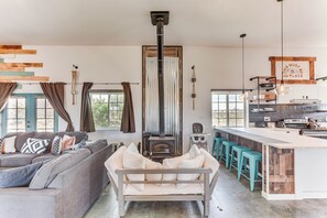 House (3 Bedrooms) | Interior - Quiet Oasis w/ Hot Tub: 21 Mi to Joshua Tree! (Landers)