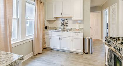 Buffalo Apartment: 6 Mi to Downtown Attractions!