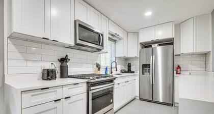 Cocoa Home w/ Large Yard: 3 Mi to Indian River!