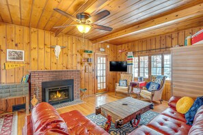 House (3 Bedrooms) | Front of property