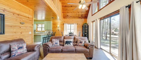 House (2 Bedrooms) | Interior