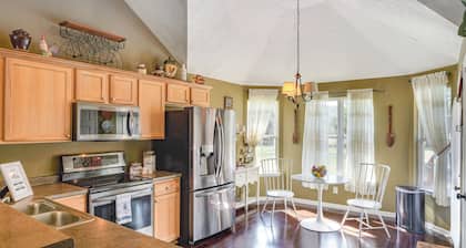 Spacious Lebanon Home w/ Pool: 6 Mi to Downtown!