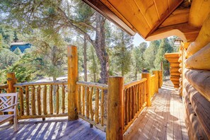 House (3 Bedrooms) | Interior - Pinon Pines Vacation Rental: Hike, Bike & Atv! (Frazier Park)