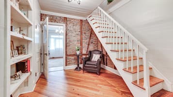 Rumah (5 Bedrooms) | Interior