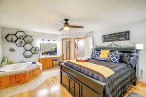 House (3 Bedrooms) | Interior - Tranquil Mountain Getaway in Troutdale: Game Room! (Trout Dale)