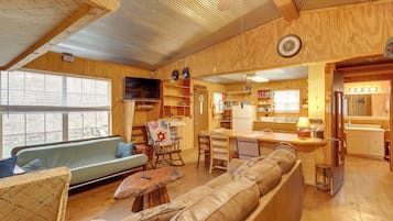 House (1 Bedroom) | Interior