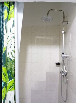 Handdukar och toalettpapper