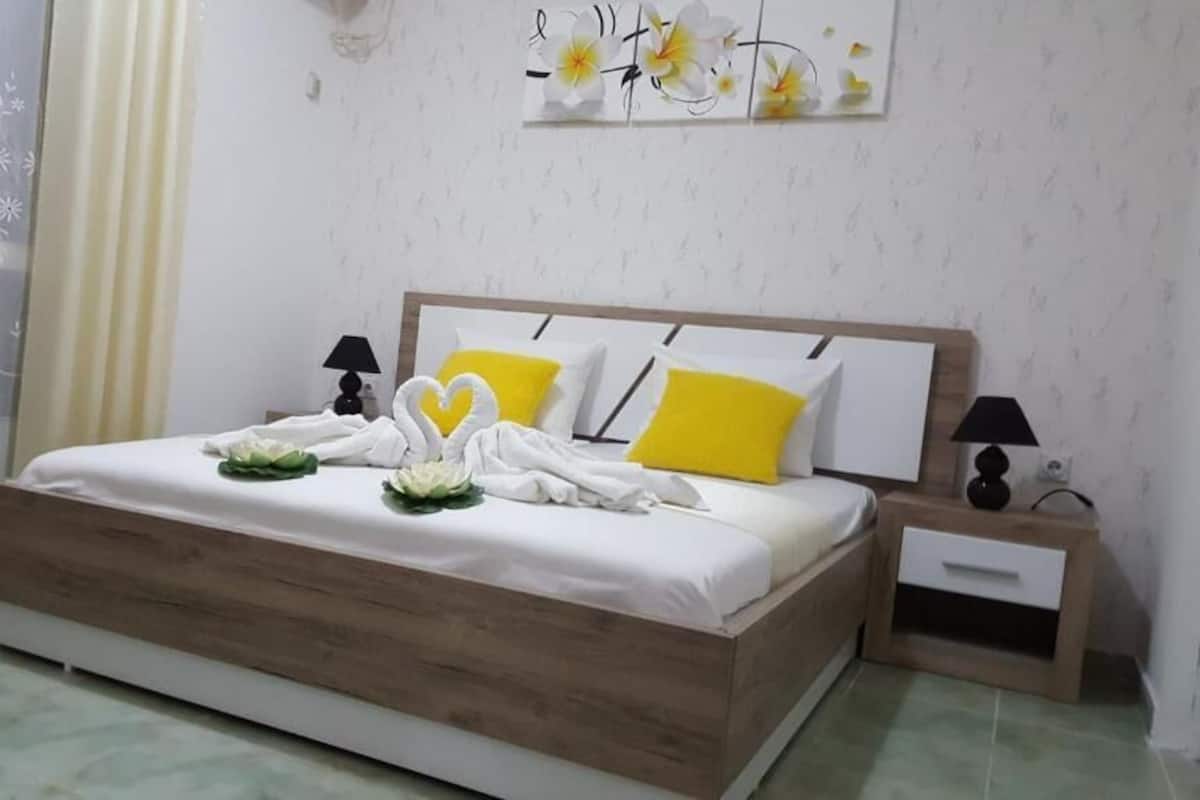 1 bedroom, soundproofing, iron/ironing board, free WiFi