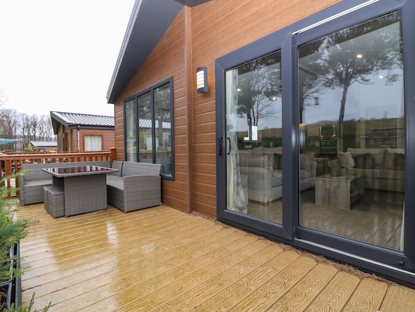 Terrace/patio - Woodpecker Lodge (Dunbar)