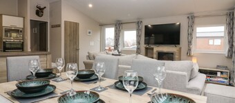 Woodpecker Lodge