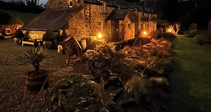 Fiddlers Green Cottage, Tenby