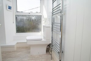 Towels - Brigydon, Tresaith - Two Bedroom Cottage, Sleeps 5 (Tresaith)