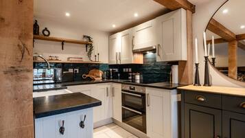 Fridge, oven, stovetop, toaster