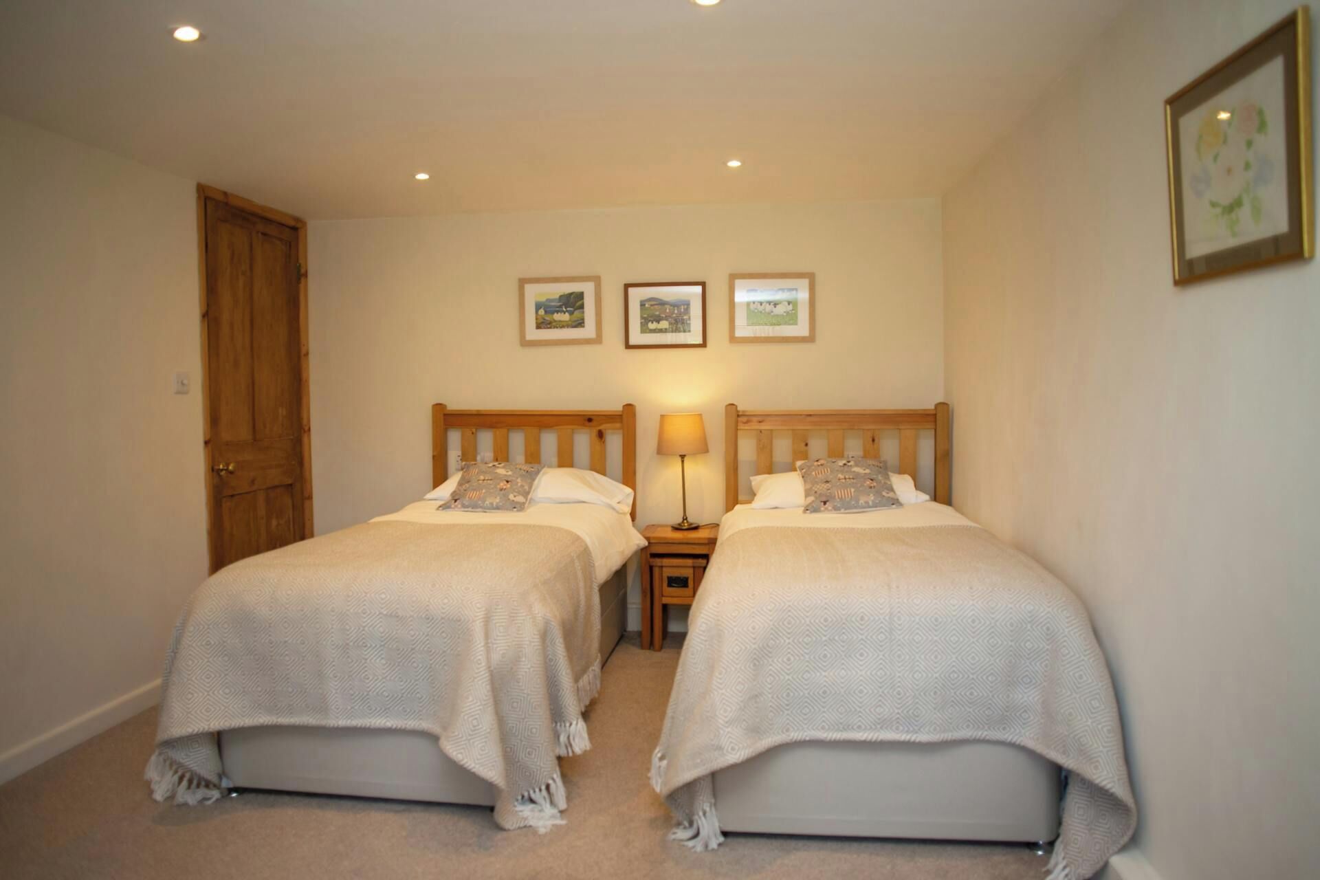 4 bedrooms, free WiFi, bed sheets