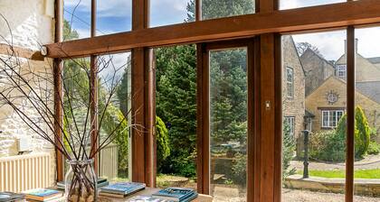 Stunning Barn Conversion - Peaceful Retreat