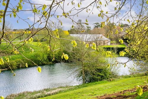 Stunning Barn Conversion - Peaceful Retreat
