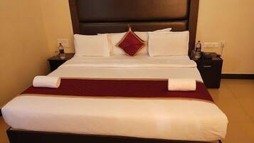 Suite | Free WiFi, bed sheets