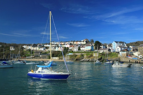 Brynonnen, New Quay - Four Bedroom Cottage, Sleeps 8