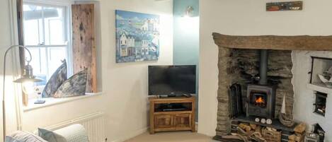 TV, fireplace, DVD player