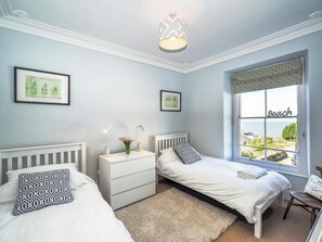 4 bedrooms, free WiFi, bed sheets - Brodawel, New Quay - Three Bedroom Cottage, Sleeps 6 (New Quay)
