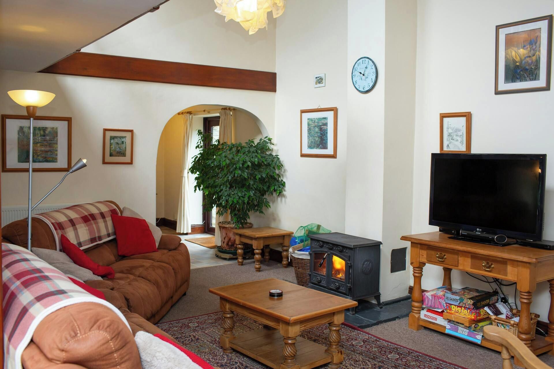 Fireplace, DVD player