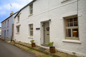 Exterior detail - Bronmor, Newport - Three Bedroom Cottage, Sleeps 6 (Newport)