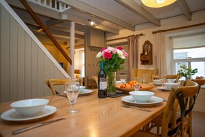 Dining - Bronmor, Newport - Three Bedroom Cottage, Sleeps 6 (Newport)