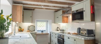 Cilbronnau Lodge, Cardigan