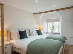 4 chambres, lit parapluie, Wi-Fi gratuit, draps fournis