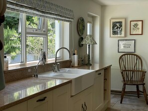 Interior - Castle Reach, Newport (Newport)