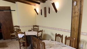 Living area - Los Torrejones caude  (Teruel)