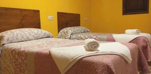 Classic Shared Dormitory | Bathroom