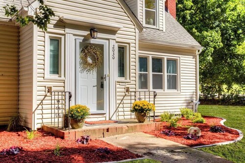 3 bed/2 bath-Walk to Jack Trice Stadium