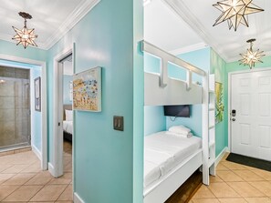 Bunk Nook - Smart TV - Inlet Dunes #102 | Steps to Beach + Pool! (30A)