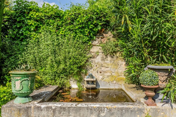 Enceinte de lâhĂ©bergement