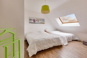 4 bedrooms, free WiFi