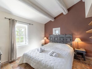 2 Schlafzimmer, Reisekinderbett, WLAN, Bettwäsche