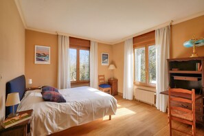 5 bedrooms, free WiFi