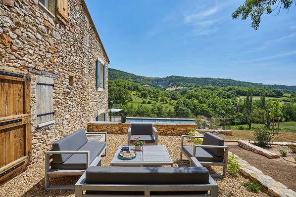 Terrace/patio - Great holiday house in the Provence - La Pastorale (Viens)