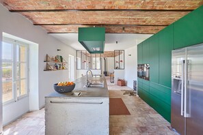 Fridge, microwave, oven, stovetop - Great holiday house in the Provence - La Pastorale (Viens)