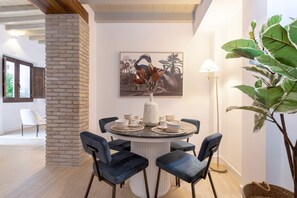 Dining - Luxury apartment in Granada. Horno Marina 4 (Granada)