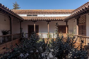Exterior - Hotel Emblemático La Casa De La Camelia (San Cristóbal de La Laguna)