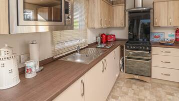 Wasserkocher, Toaster, Kochgeschirr/Geschirr/Besteck