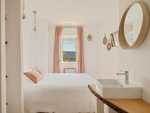 5 Schlafzimmer, Bügeleisen/Bügelbrett, Reisekinderbett, WLAN