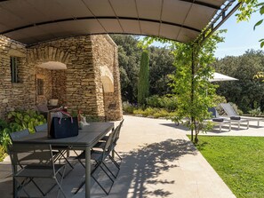 Outdoor dining - Holiday in the Provence - Au paradis caché (Gordes)